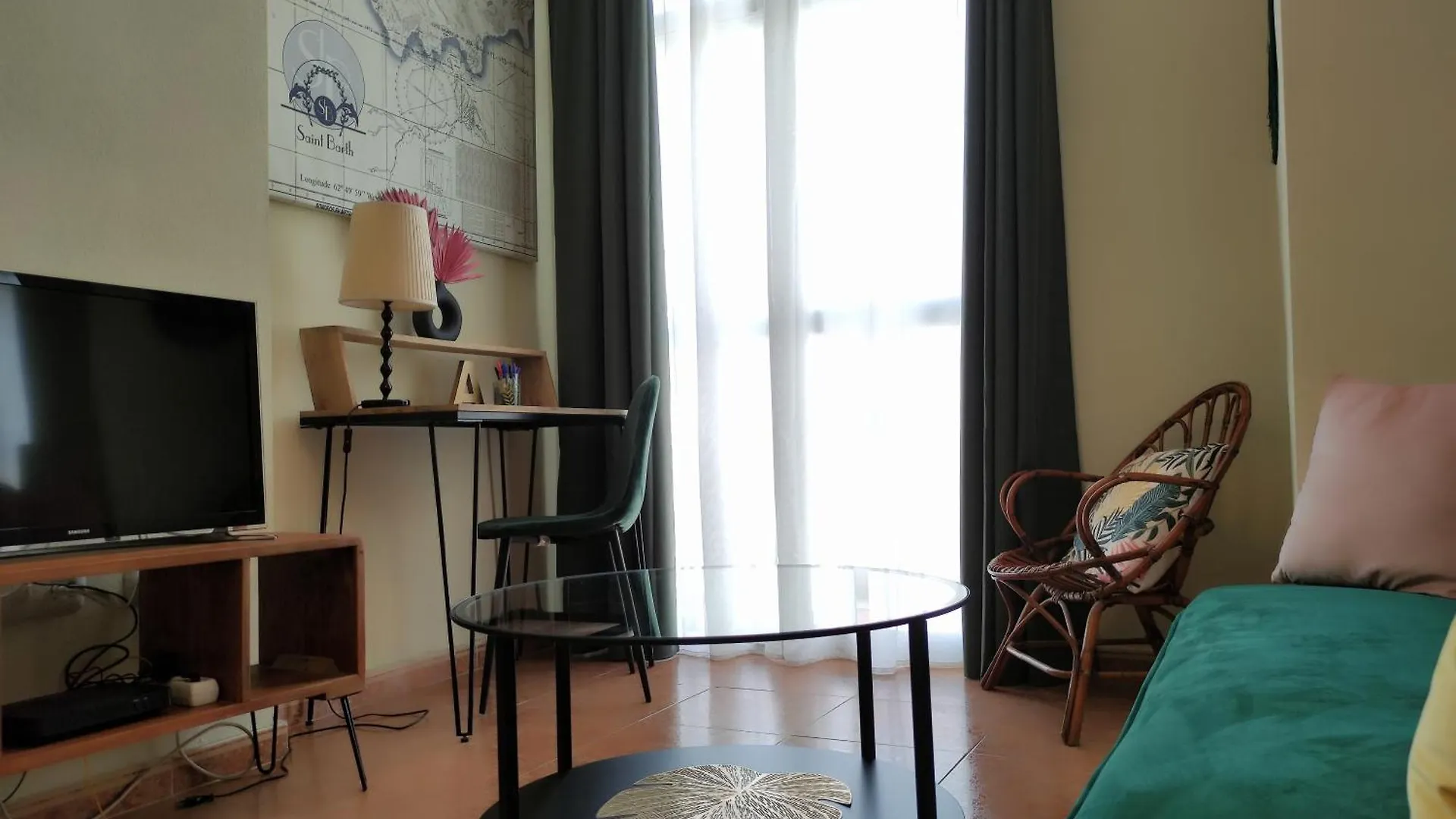 Bonito Y Acogedor Estudio - Nice And Cozy Studio Malaga Apartment
