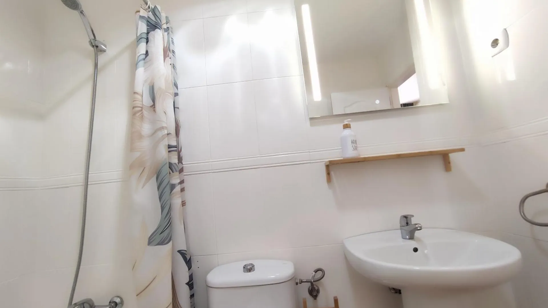 Bonito Y Acogedor Estudio - Nice And Cozy Studio Malaga Apartment