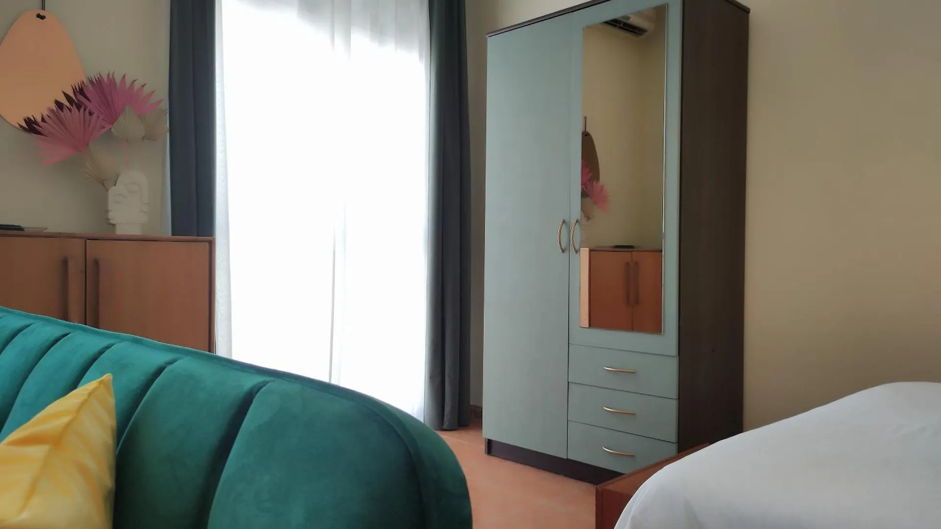 Bonito Y Acogedor Estudio - Nice And Cozy Studio マラガ 0*,  スペイン