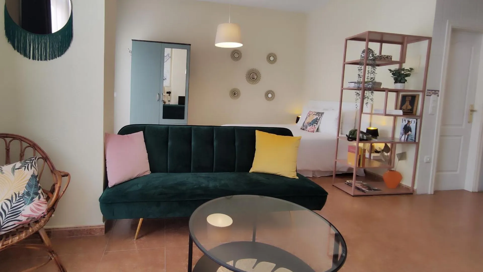Bonito Y Acogedor Estudio - Nice And Cozy Studio マラガ