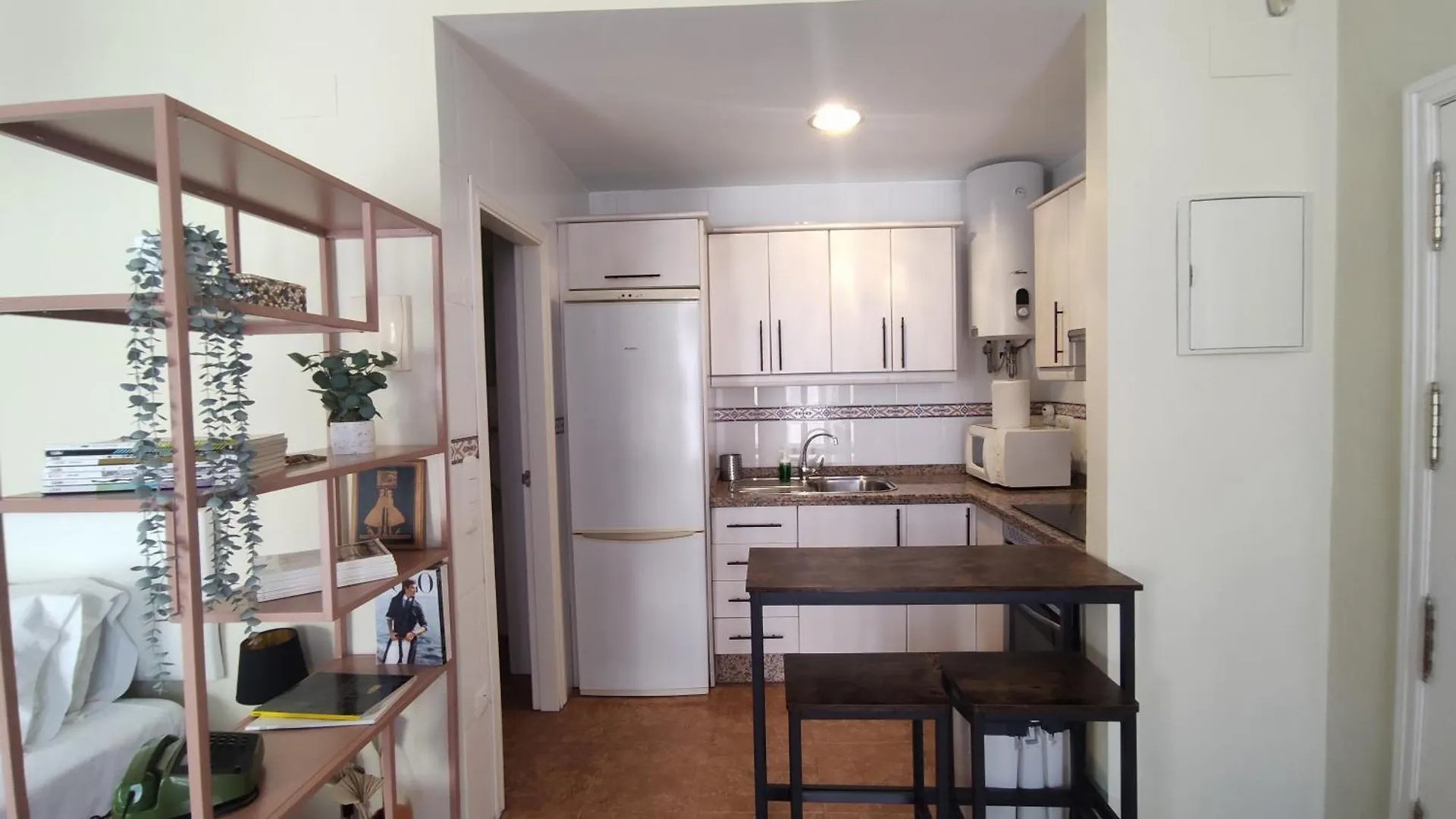 Bonito Y Acogedor Estudio - Nice And Cozy Studio Malaga Apartment